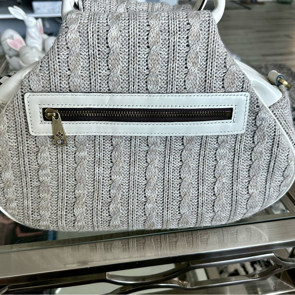 Patricia Nash White and Gray Shoulder Bag with Knit Texture - Picture 10 of 11